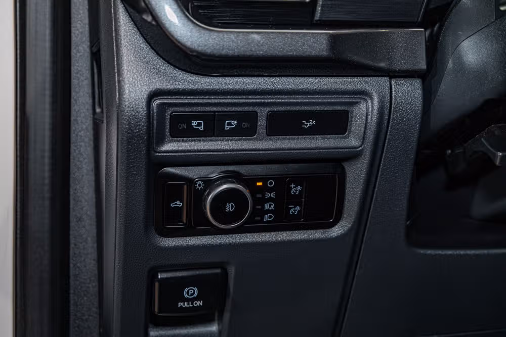 2023 Ford F-150 XLT SuperCrew Image 16