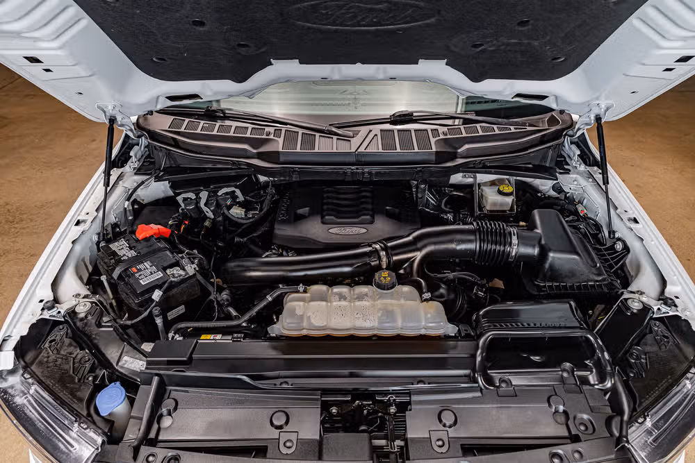 2023 Ford F-150 XLT SuperCrew Image 30