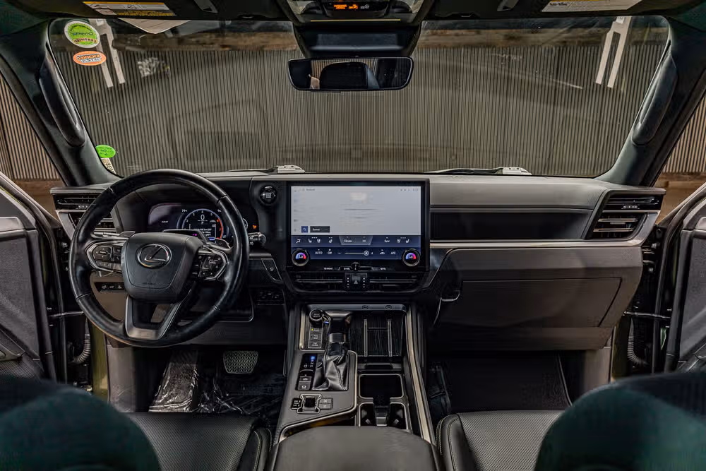 2024 Lexus GX 550 Overtrail+ Image 16