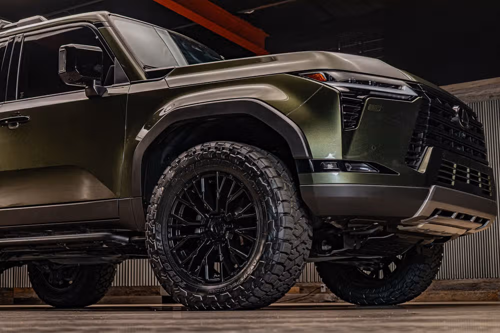 2024 Lexus GX 550 Overtrail+ Image 12