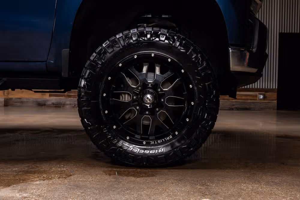 2020 Chevrolet Silverado 1500 LT Crew Cab Image 11
