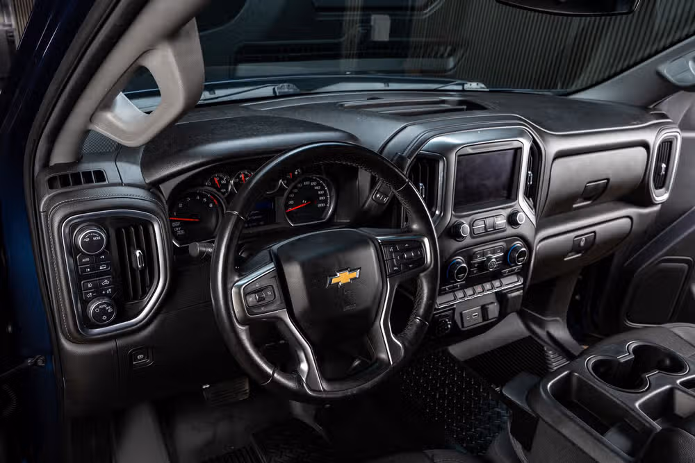 2020 Chevrolet Silverado 1500 LT Crew Cab Image 16