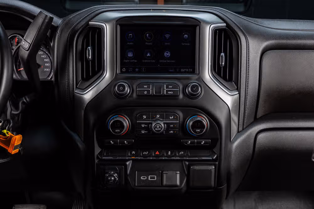 2020 Chevrolet Silverado 1500 LT Crew Cab Image 22