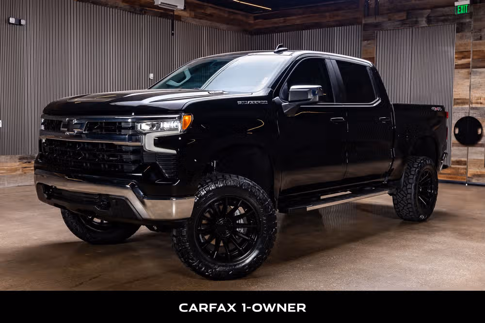 2023 Chevrolet Silverado 1500 LT Crew Cab Image 5