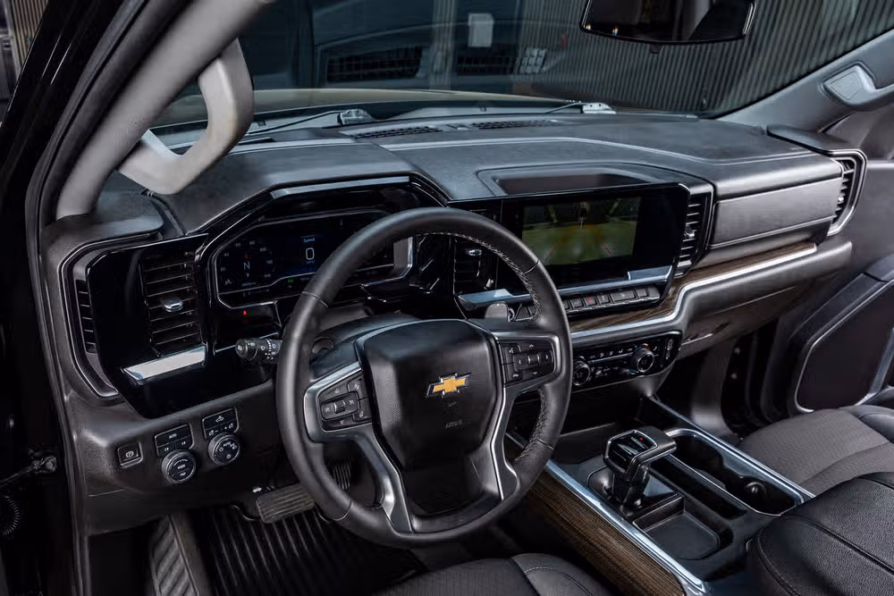 2023 Chevrolet Silverado 1500 LT Crew Cab Image 17