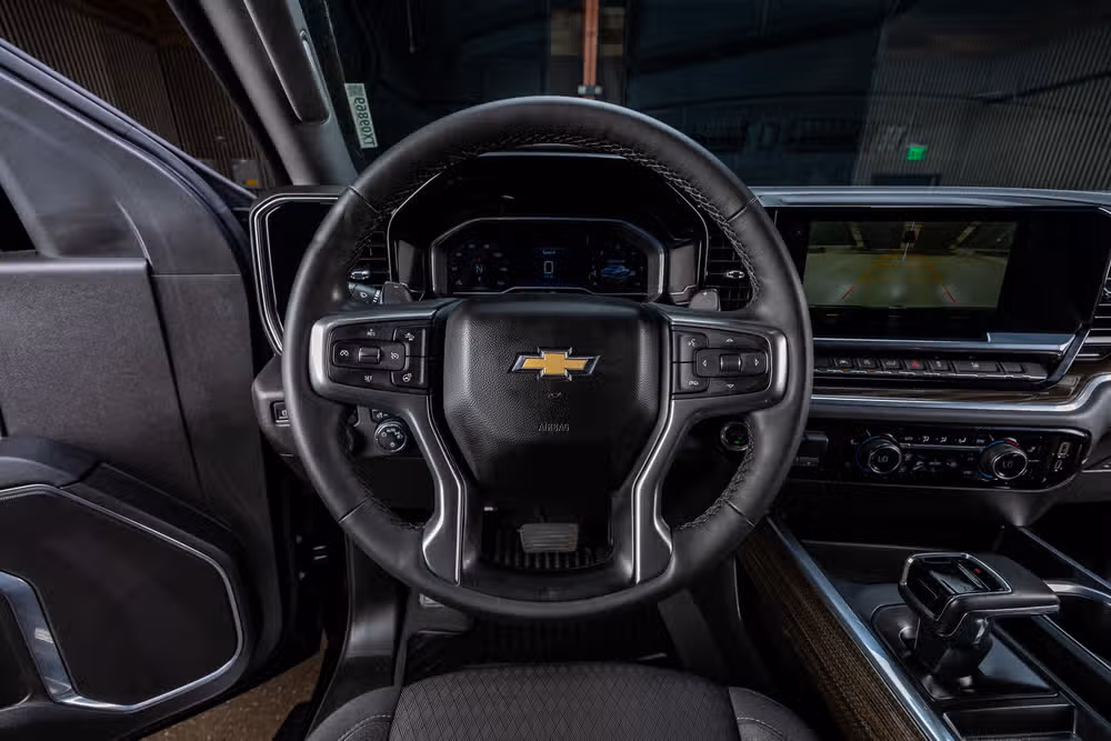 2023 Chevrolet Silverado 1500 LT Crew Cab Image 19
