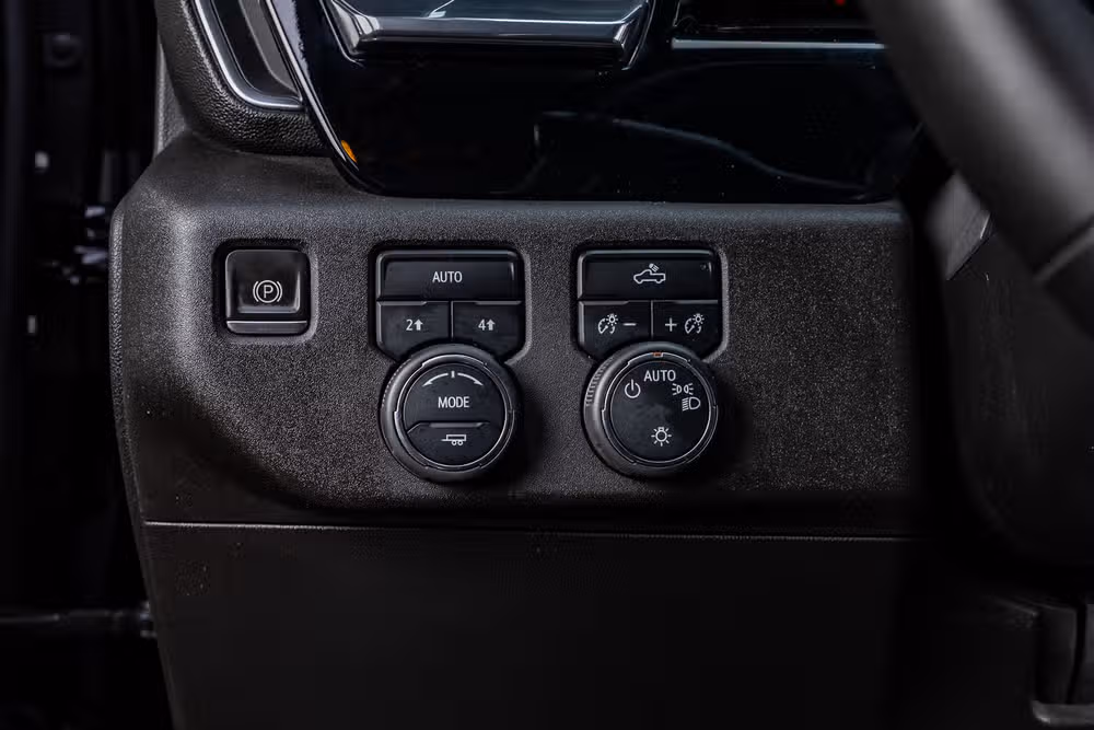 2023 Chevrolet Silverado 1500 LT Crew Cab Image 22