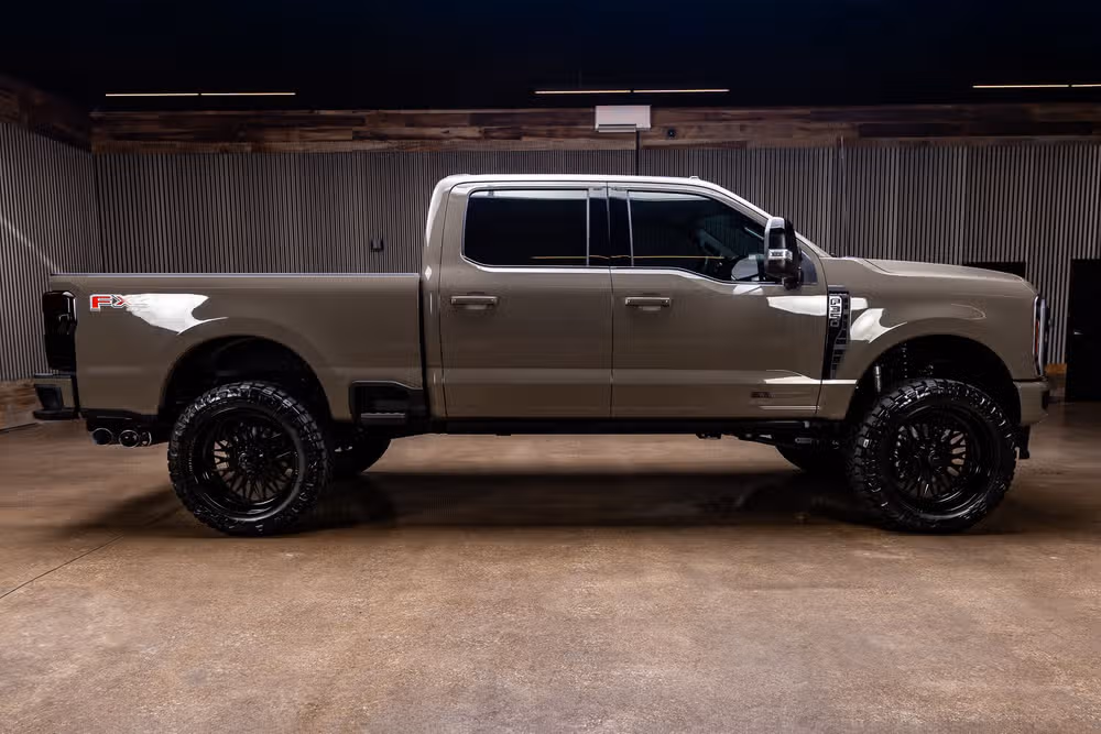 2026 Ford F-350 Super Duty King Ranch Crew Cab Image 11