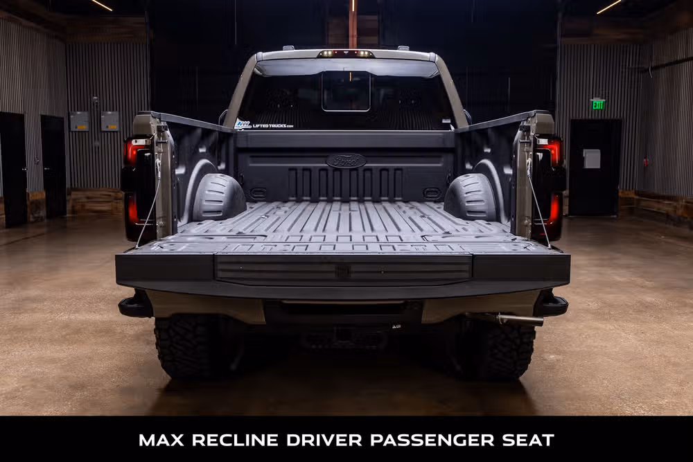 2026 Ford F-350 Super Duty King Ranch Crew Cab Image 9