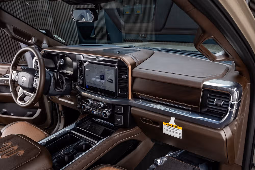 2026 Ford F-350 Super Duty King Ranch Crew Cab Image 18