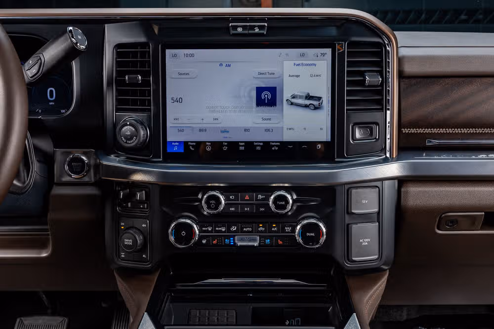 2026 Ford F-350 Super Duty King Ranch Crew Cab Image 24