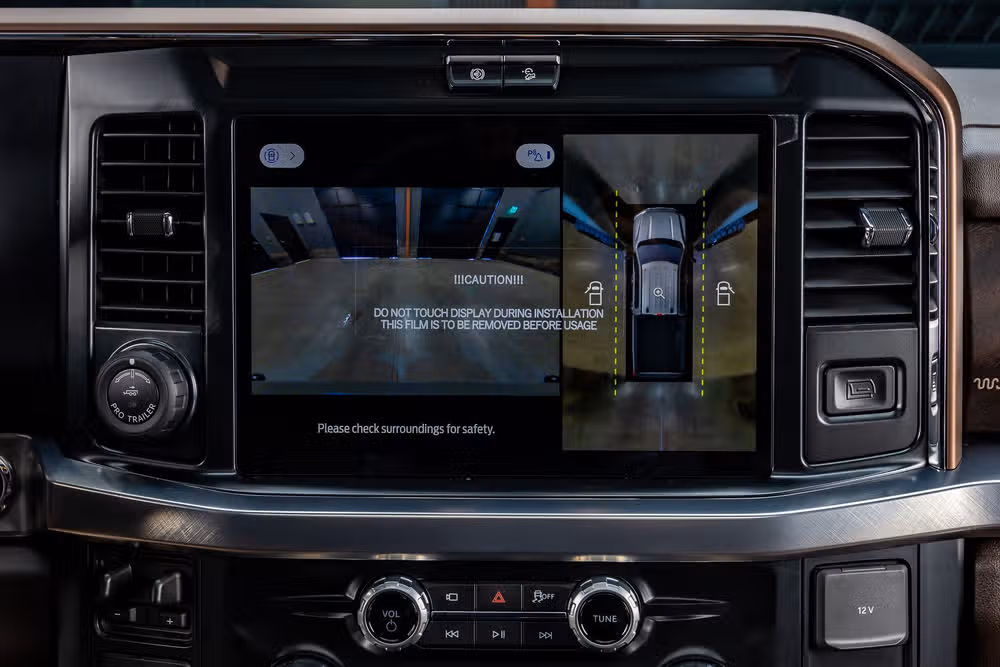 2026 Ford F-350 Super Duty King Ranch Crew Cab Image 26