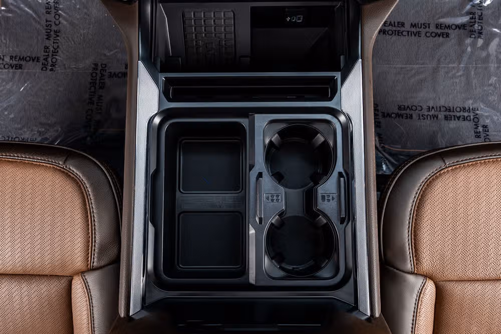 2026 Ford F-350 Super Duty King Ranch Crew Cab Image 28