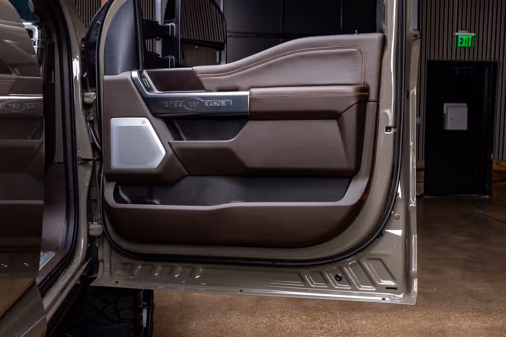 2026 Ford F-350 Super Duty King Ranch Crew Cab Image 37