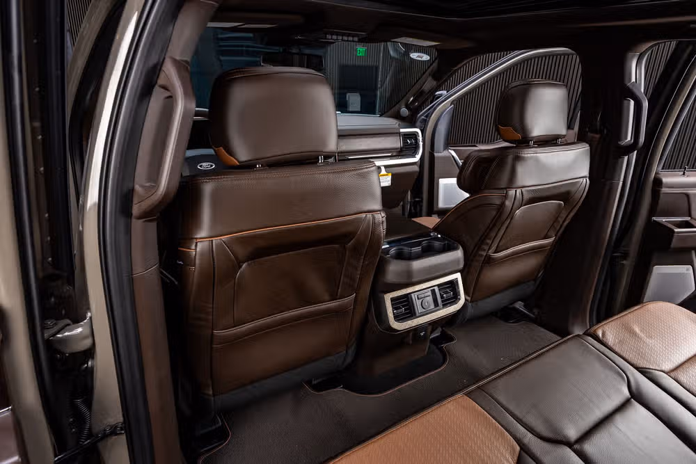 2026 Ford F-350 Super Duty King Ranch Crew Cab Image 34