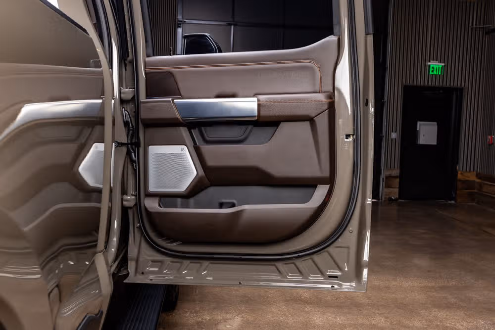 2026 Ford F-350 Super Duty King Ranch Crew Cab Image 39