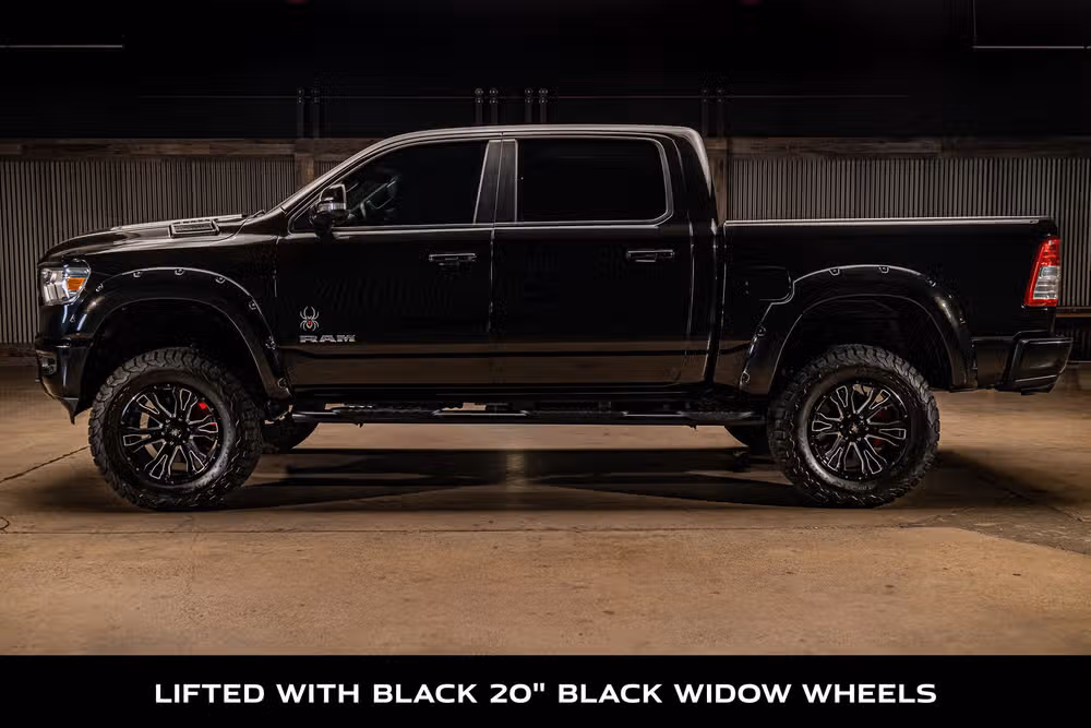 2022 Ram 1500 Big Horn Black Widow Edition Crew Cab Image 5