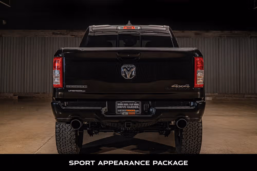 2022 Ram 1500 Big Horn Black Widow Edition Crew Cab Image 7