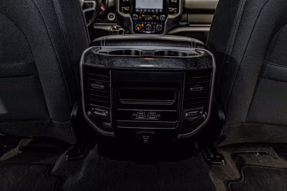 2022 Ram 1500 Big Horn Black Widow Edition Crew Cab Image 22
