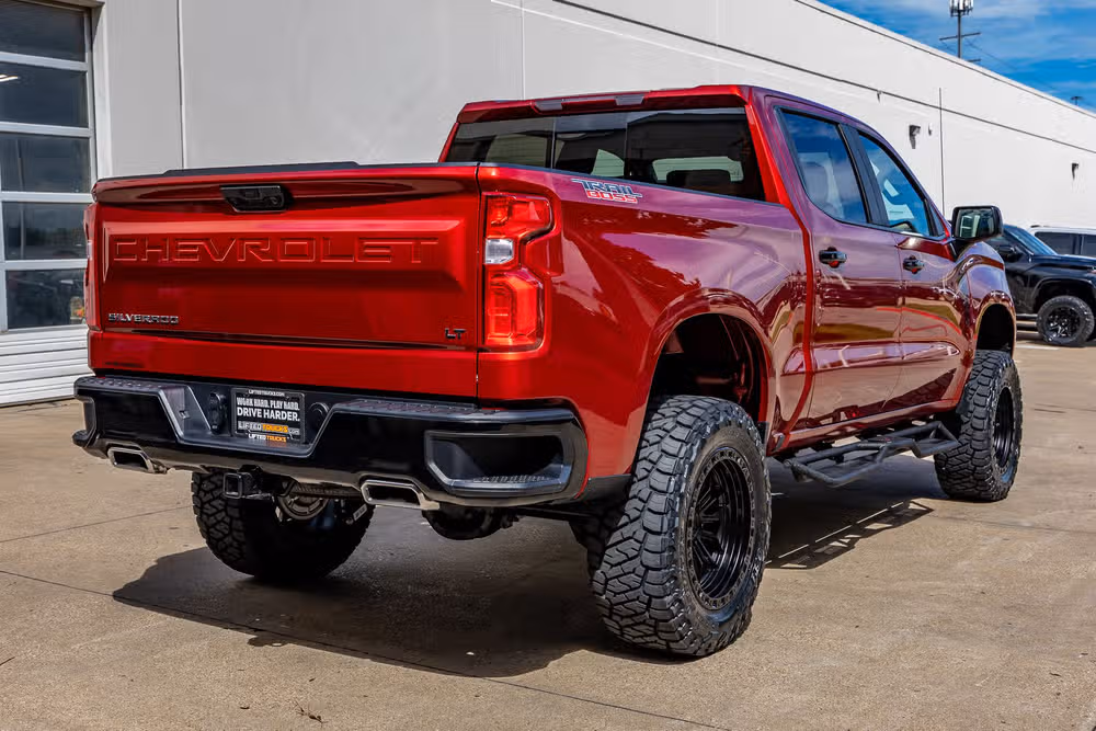 2026 Chevrolet Silverado 1500 LT Trail Boss Crew Cab Image 10