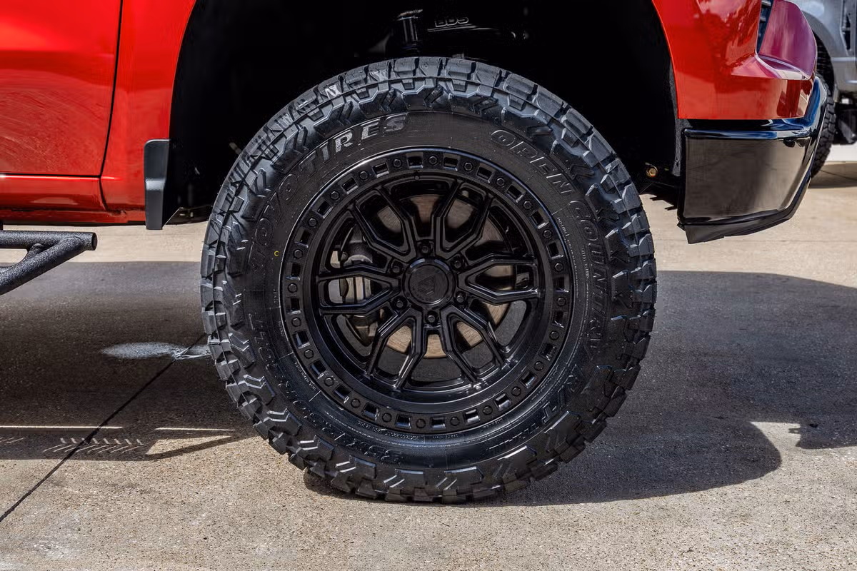 2026 Chevrolet Silverado 1500 LT Trail Boss Crew Cab