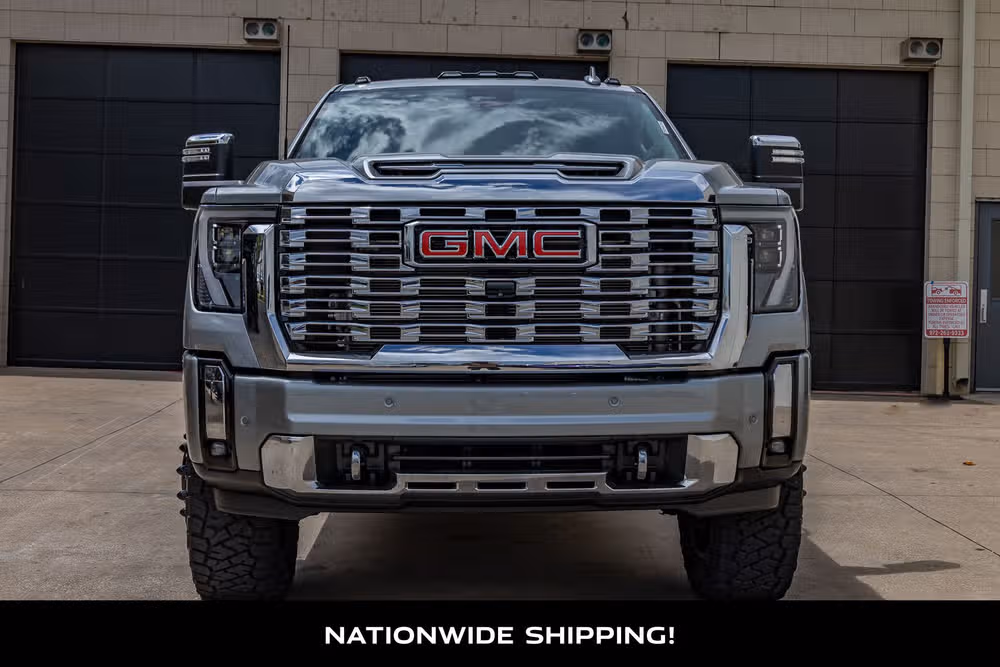 2025 GMC Sierra 3500HD Denali Reserve Crew Cab Image 4