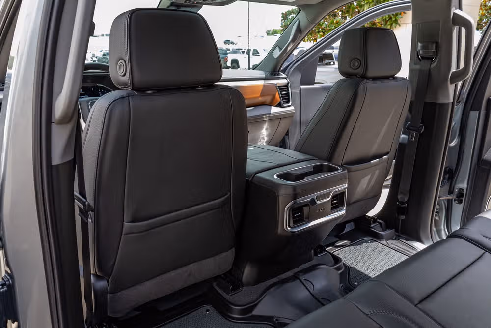 2025 GMC Sierra 3500HD Denali Reserve Crew Cab Image 35