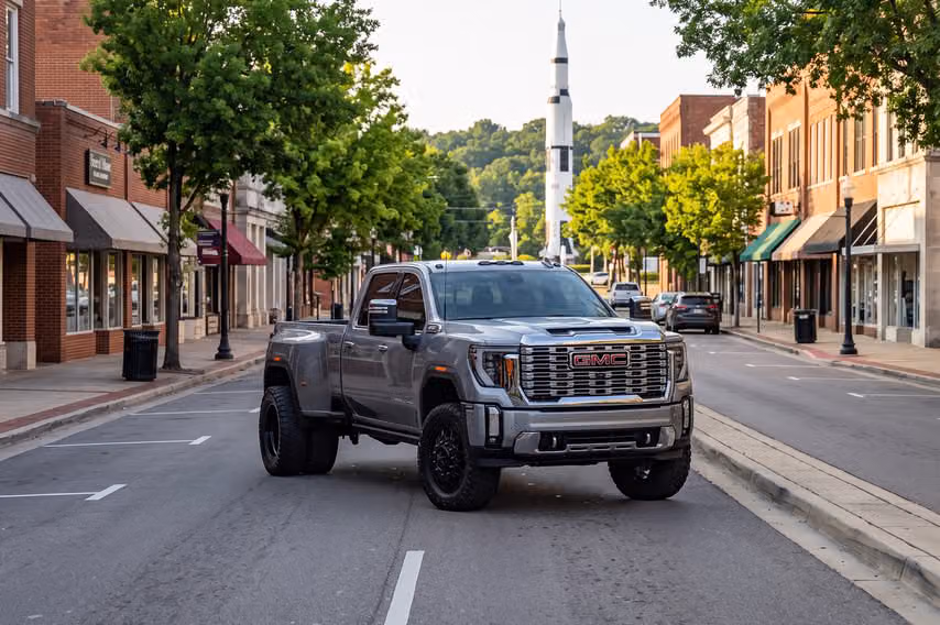2025 GMC Sierra 3500HD Denali Reserve Crew Cab Image 44