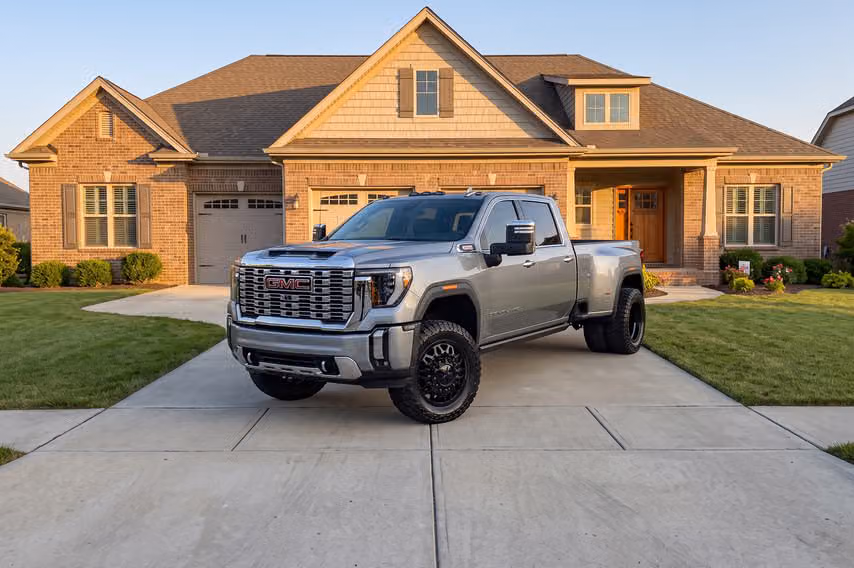2025 GMC Sierra 3500HD Denali Reserve Crew Cab Image 43