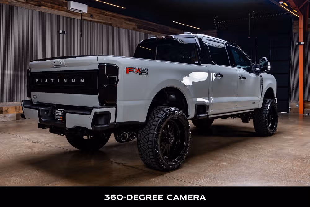 2026 Ford F-250 Super Duty Platinum Plus Crew Cab Image 10