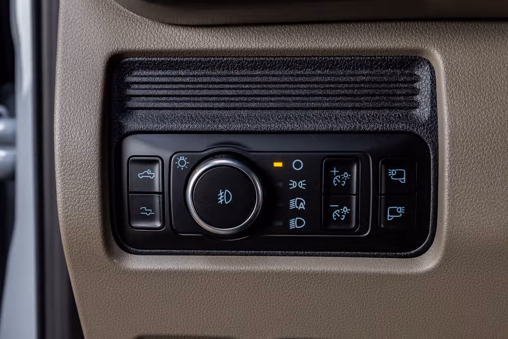 2026 Ford F-250 Super Duty Platinum Plus Crew Cab Image 22