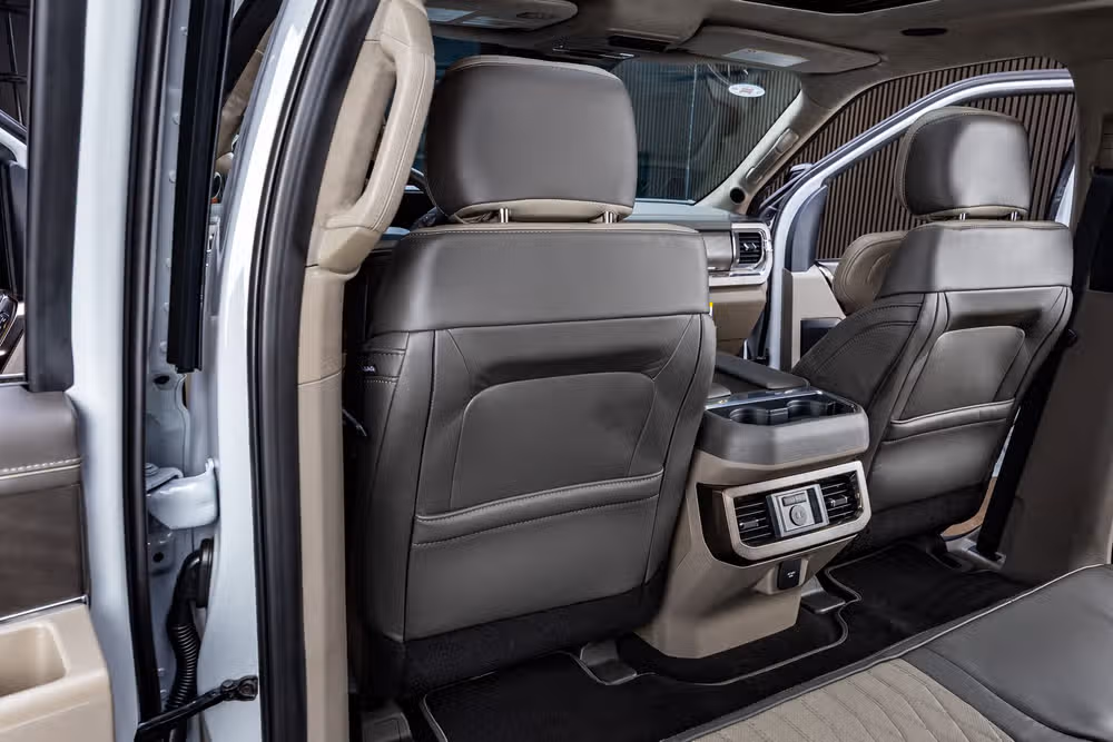 2026 Ford F-250 Super Duty Platinum Plus Crew Cab Image 36
