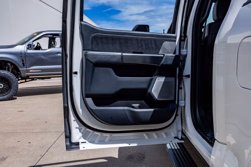 2022 Ford F-150 Platinum SuperCrew Image 39