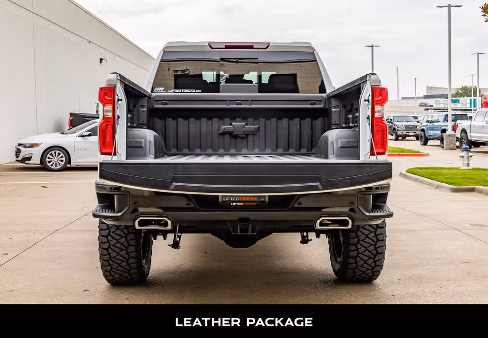 2024 Chevrolet Silverado 1500 LT Trail Boss Crew Cab Image 9