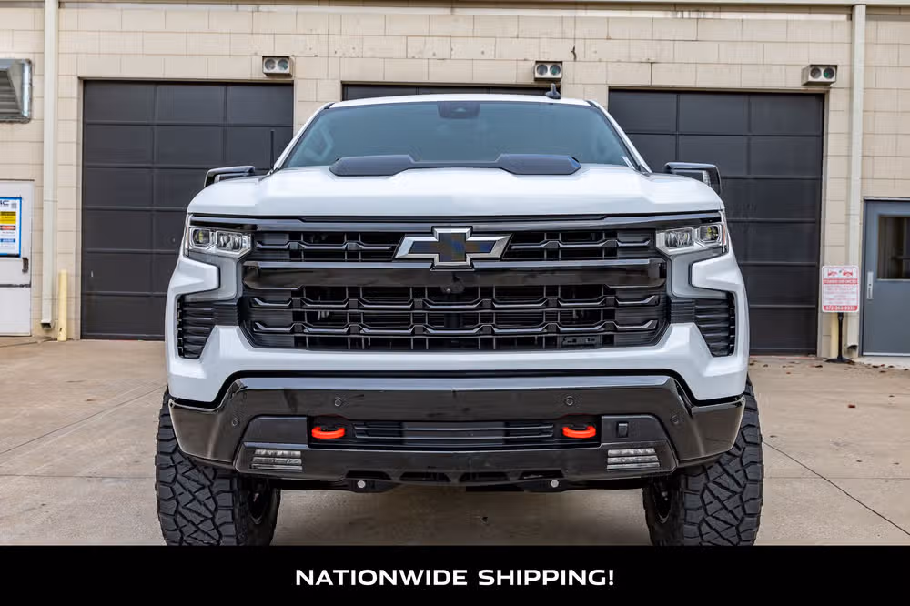 2024 Chevrolet Silverado 1500 LT Trail Boss Crew Cab Image 4