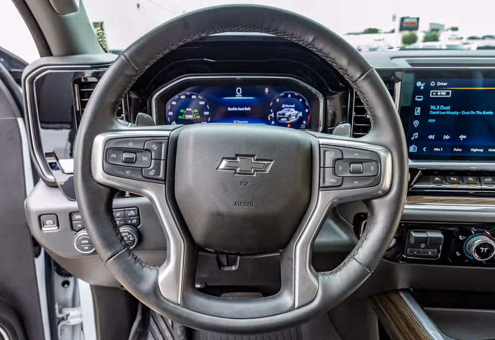 2024 Chevrolet Silverado 1500 LT Trail Boss Crew Cab Image 19