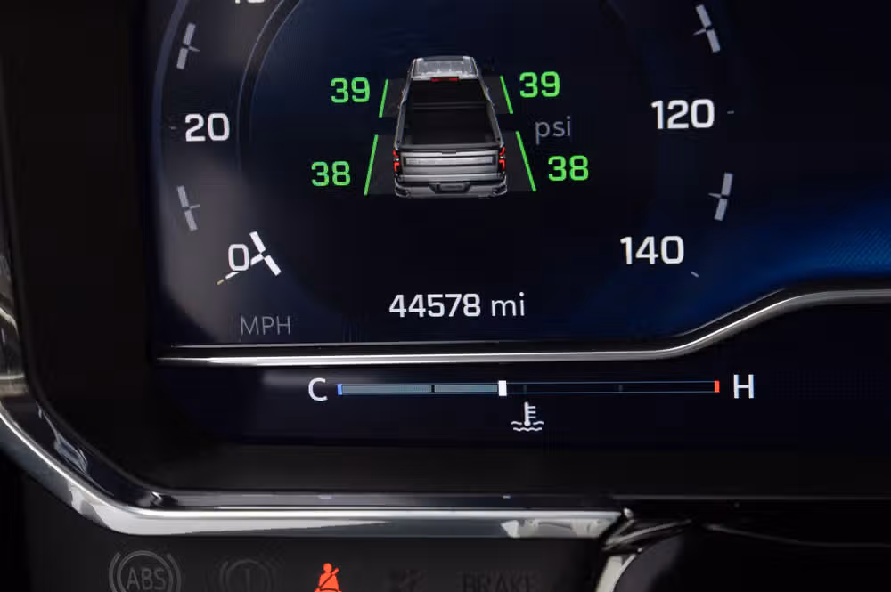 2024 Chevrolet Silverado 1500 LT Trail Boss Crew Cab Image 21