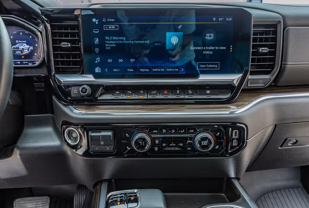 2024 Chevrolet Silverado 1500 LT Trail Boss Crew Cab Image 24