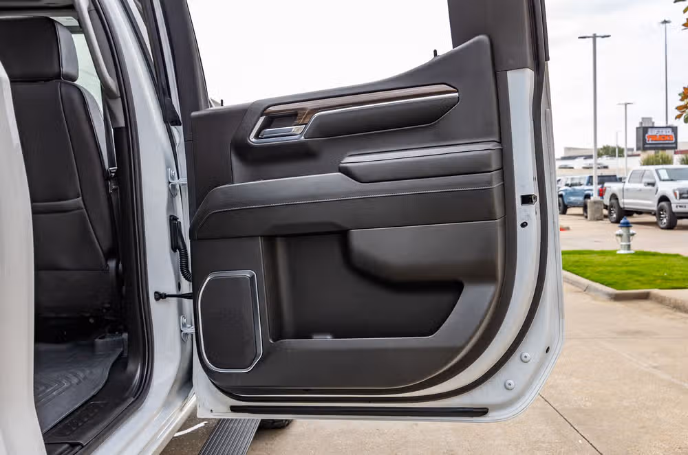 2024 Chevrolet Silverado 1500 LT Trail Boss Crew Cab Image 40