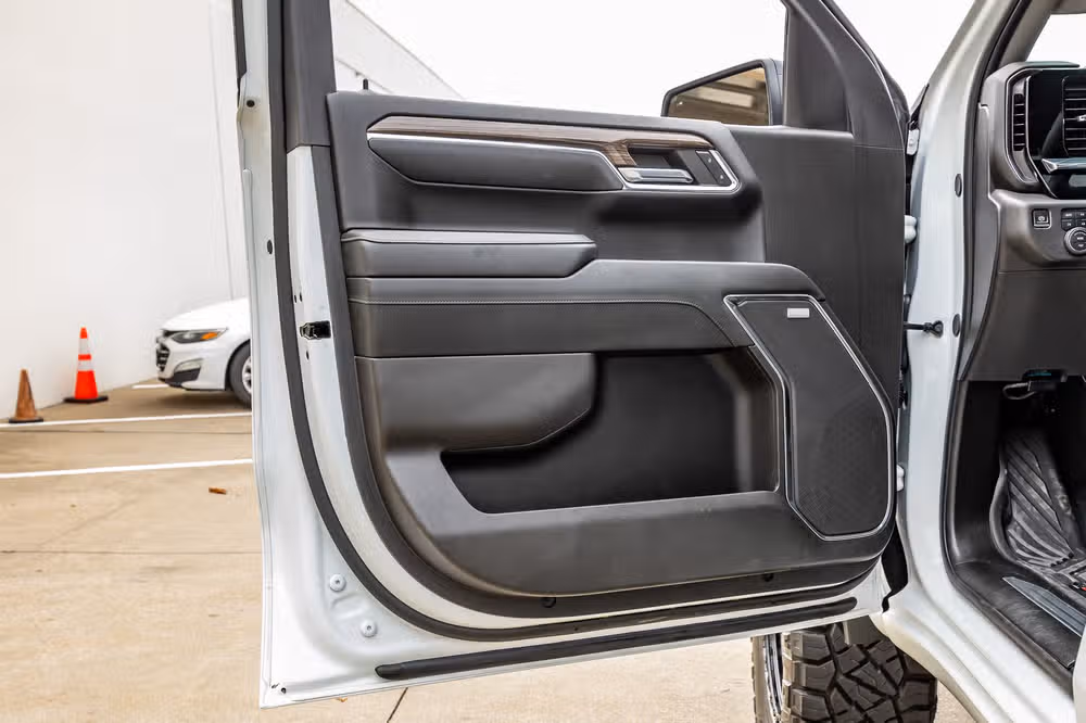 2024 Chevrolet Silverado 1500 LT Trail Boss Crew Cab Image 37