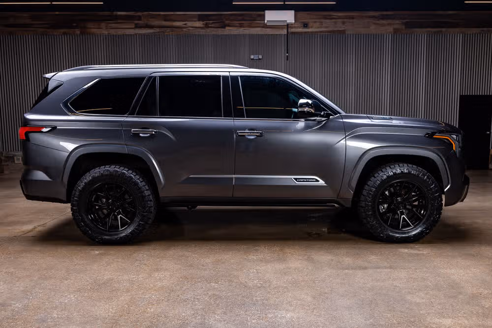 2023 Toyota Sequoia Capstone Image 11