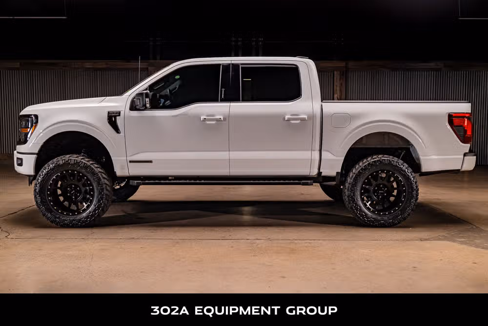 2024 Ford F-150 XLT SuperCrew Image 6