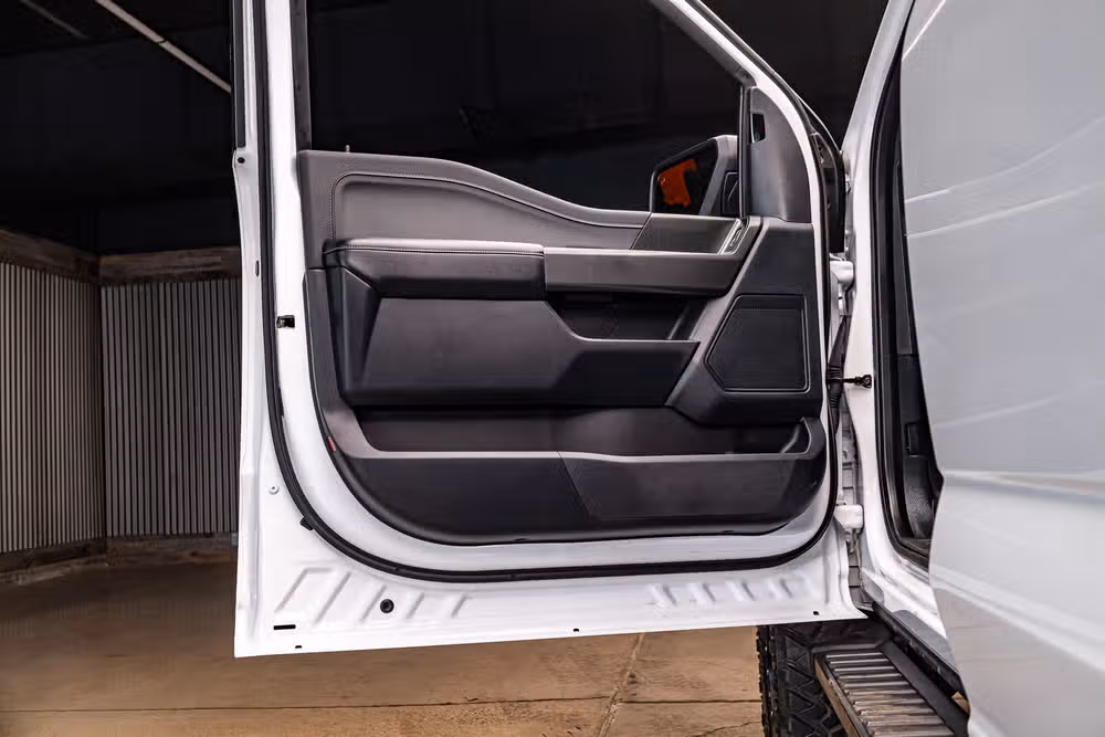 2024 Ford F-150 XLT SuperCrew Image 29