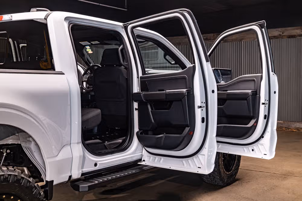2024 Ford F-150 XLT SuperCrew Image 30