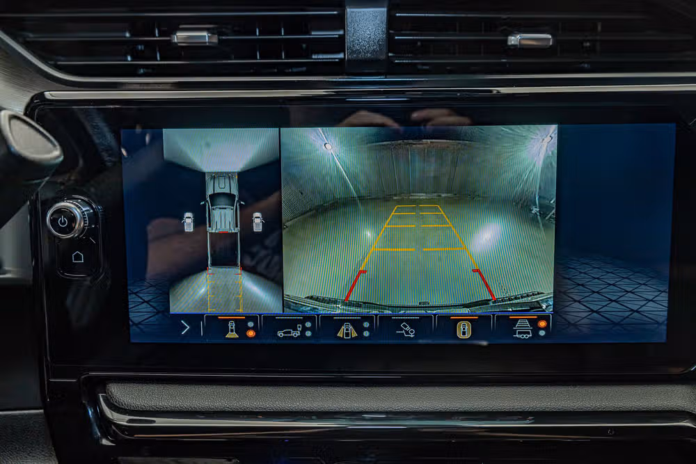 2026 GMC Sierra 2500HD AT4 Crew Cab Image 22