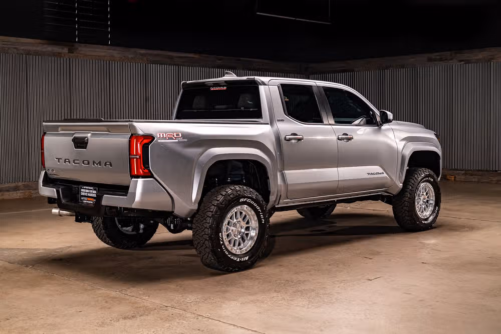 2026 Toyota Tacoma SR5 Double Cab Image 9
