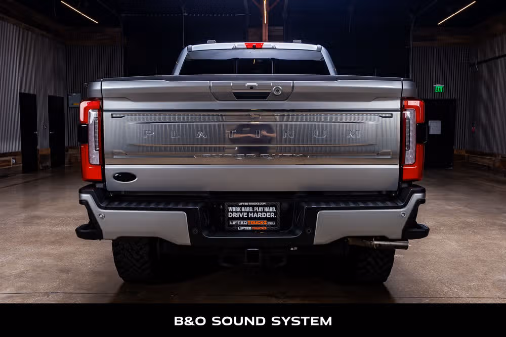 2024 Ford F-250 Super Duty Platinum Crew Cab Image 7