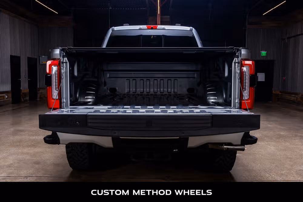 2024 Ford F-250 Super Duty Platinum Crew Cab Image 8
