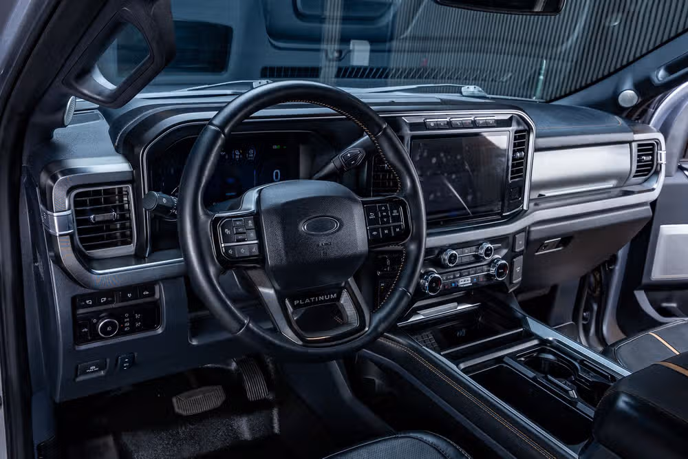 2024 Ford F-250 Super Duty Platinum Crew Cab Image 16