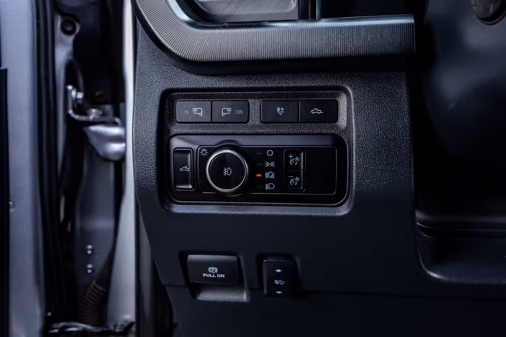 2024 Ford F-250 Super Duty Platinum Crew Cab Image 21